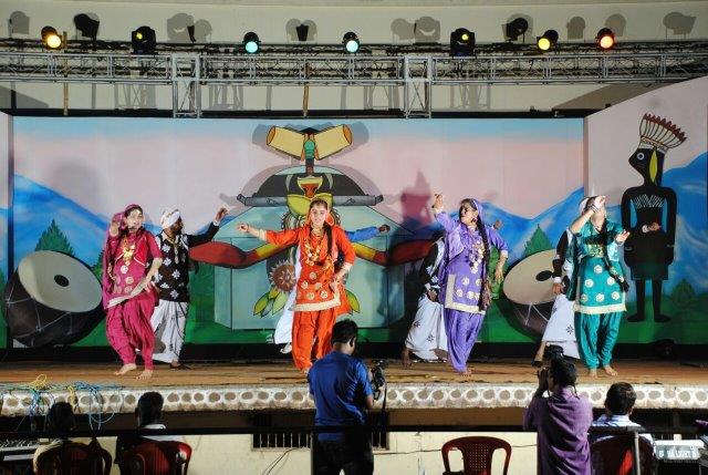 bollywood dance troupe ahmedabad